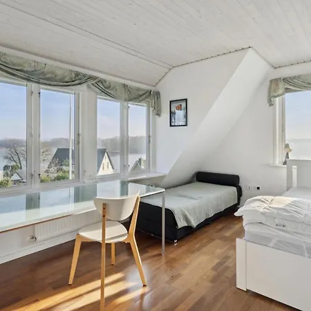 Beautiful In Krus With House Sea View Hotell 4*